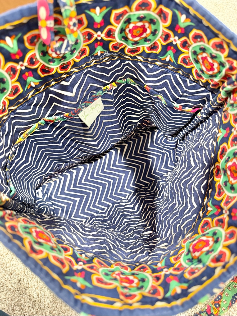 VERA BRADLEY Quilted Tote Bag in Venetian Paisley Retired Print - Picture 5 of 6